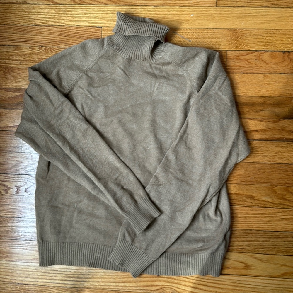 Brown Turtle Neck LARGE MENS